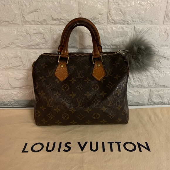 Louis Vuitton Handbags - Authentic LV Speedy 25